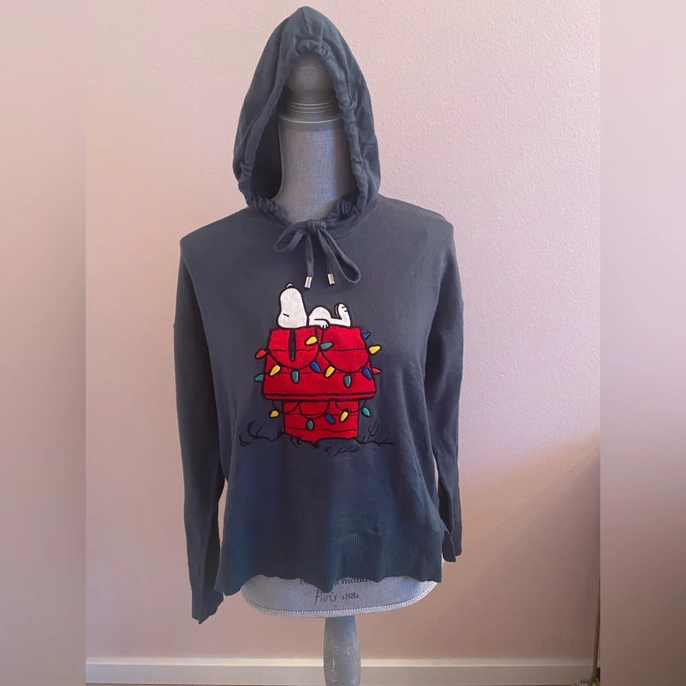 Peanuts Women's Green Embroidered Hooded Lightweight Sweater w/ Snoopy NWT!! - Picture 2 of 6